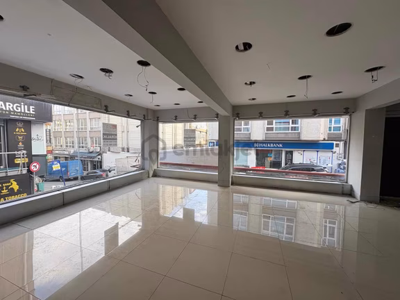 Tahtakale Köşebaşı Çift Cepeli Kiralık İş Yeri 1