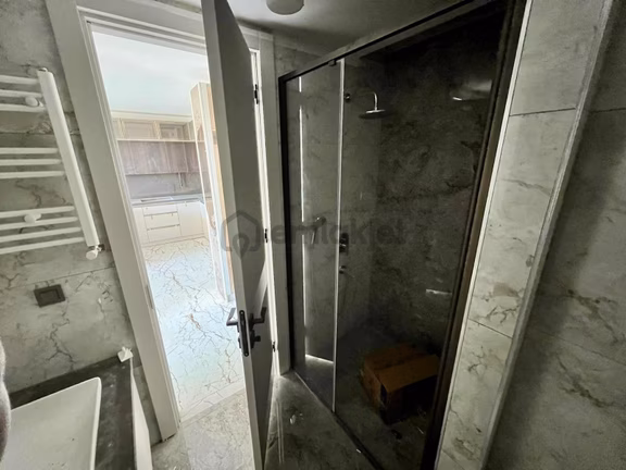 Arve'den Davultepe'de Denize Sıfır Ultralüx 1+1 Daire 2