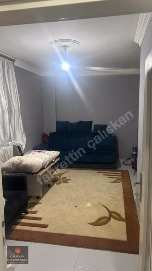 Metroya Yürüme Mesafesinde 1+1 Kiralık Bahçe Katı 1