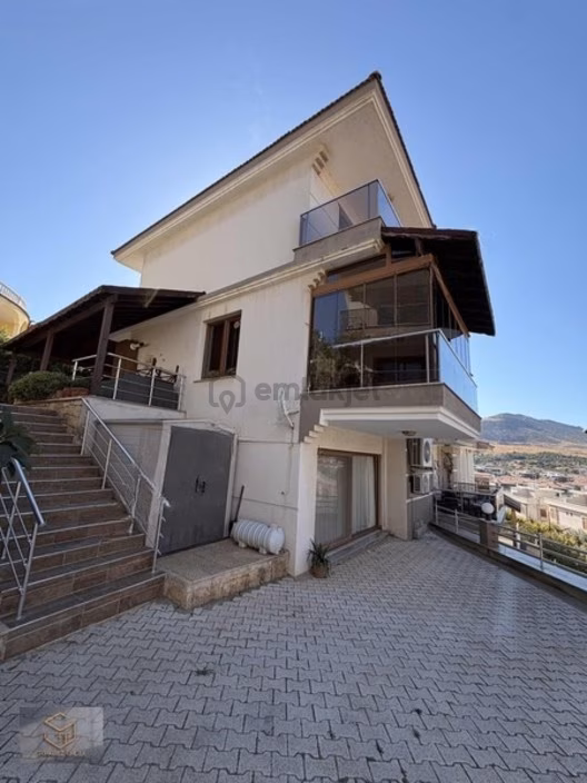 İzmir Foçada Satılık Lüks 4+1 Villa | 160 M² | Deniz Manzaralı 1