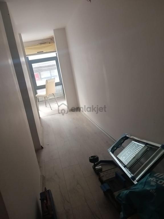 Üçyol Metro'ya Yürüme Mesafesinde Altıntaş'ta Satılık Dükkân 1