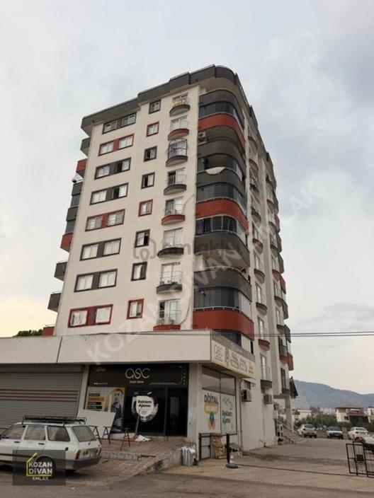 Kozan Divan Emlak'tan Sağlık Meslek Lisesi Arkası Geniş 4+1 2
