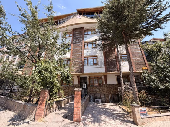 Winnest'ten Bahçelerüstü'nde 3+1 Ara Kat Kiralık Daire 1