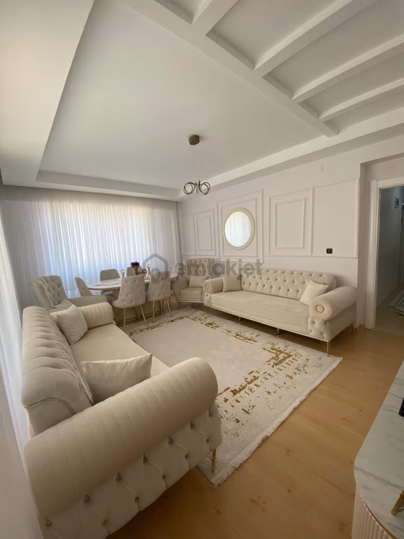 Bağcılar Özel Öğretmenim Okulları Arkası Satılık 3+1 Daire 1