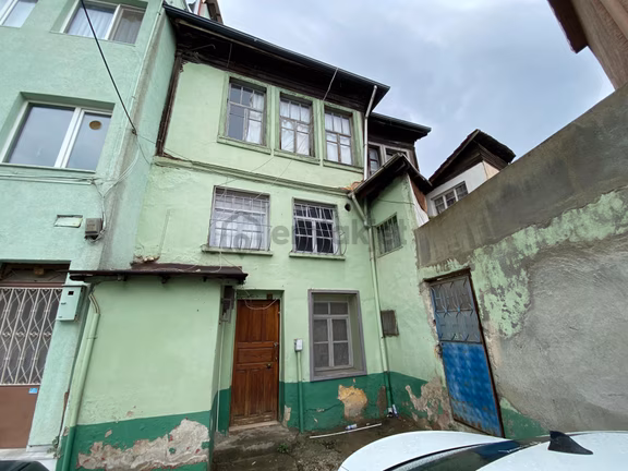 Osmangazi Yahşibey’de 3 Katlı Tek Tapulu Müstakil Ev 1
