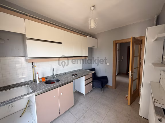 Çölgüzeli Tokilerde 2+1 Ara Kat Kiralık Daire 1