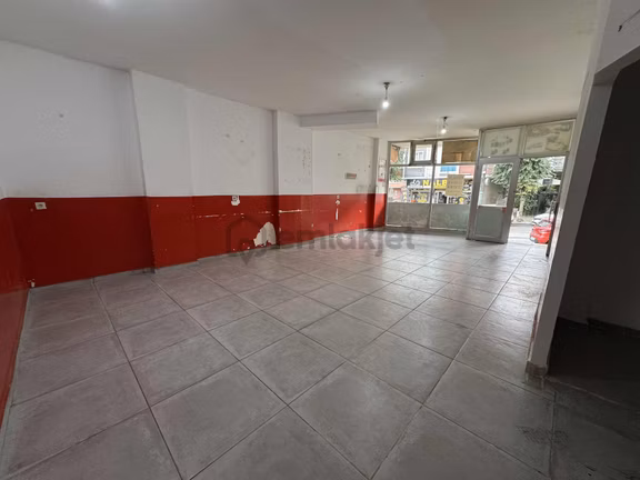 Bolluca Koca Yusuf Cd Üzerinde Kiralık 65m2 Giriş Ve Depo Dükkan 2