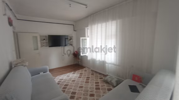 Binevler Mah Ana Caddeye Yakın Isı Yalıtımlı 2+1 Giriş Kat 2