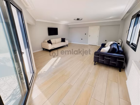 Menderes Barbaros Mahallesi Satılık 5+2 Müstakil Villa 2