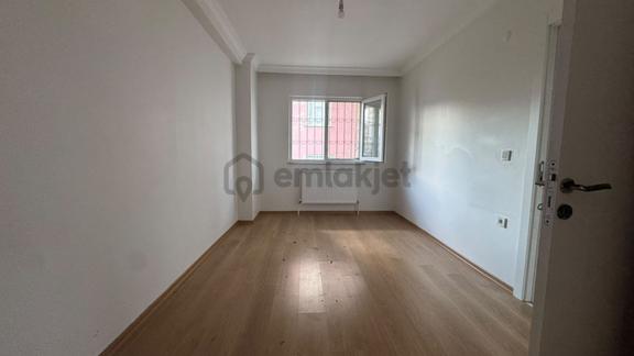 Yunusemre Mh De 4+1 Kiralık Fırsat Daire 1