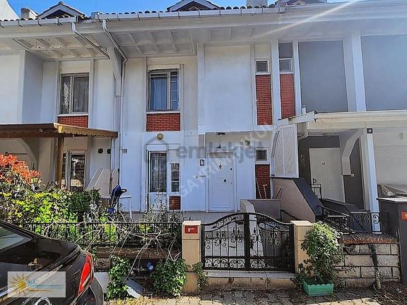 Silivri Marmara Uyumkent Sitesinde A Tipi Lüks Eşyalı Tripleks 1