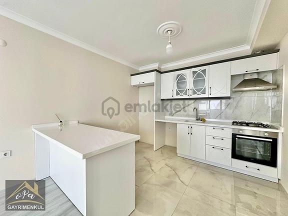 Kadıköyde Oya Gayrimenkul'den Yatırıma Uygun & Ebeveyn Banyo 2+1 1