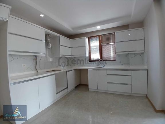 Merkezi Konum Geniş Ve Ferah 3+1 Kiralık Daire 1