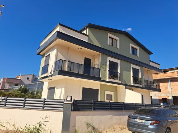 İzmir Menderes Gümüldür Cumhuriyet Mahalesin De Satılık 3+1 Villa 2