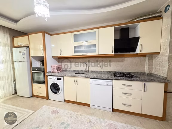 Yüksel Şahin'den Parsana'da Ara Kat Asansörlü Geniş 3+1 Satılık Daire 1
