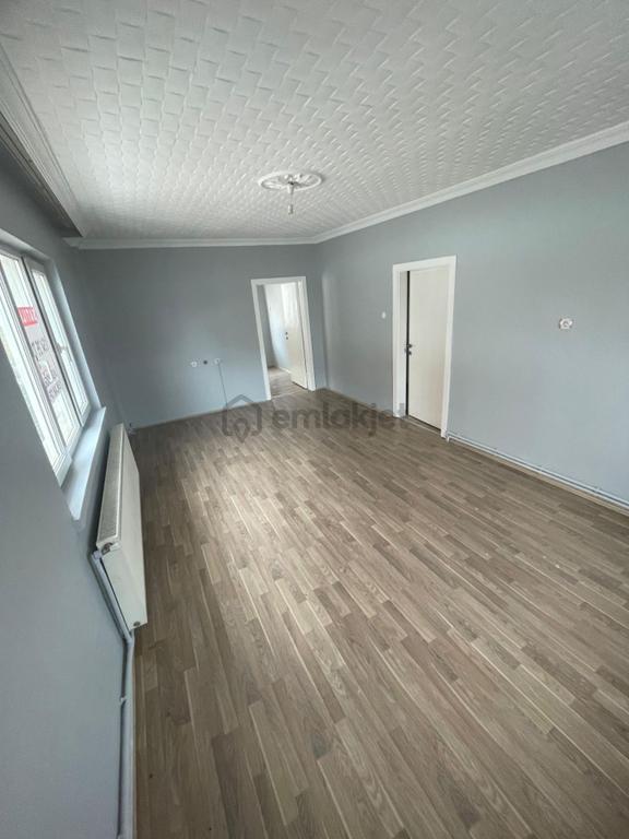 Water Hause Gayrimenkul' Den Akşemsettin Mahallesin'de 3+1 Yapılı Satılık Daire 1
