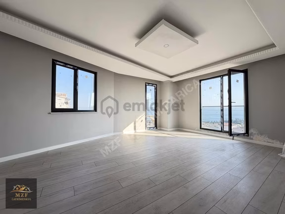 Barış Mah. 5+1 200 M2 Asansörlü Deniz Manz. Lüks Dubleks 2