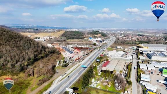 Re/max Mavi | Arifiye E5 (d100) Cepheli | Tırsan Karşısı 4.516m² 1