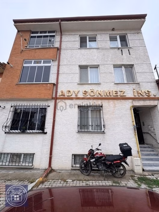 Özgü'den Gaybiefendi Mah. Cadde Üzeri Lüks 3+1 Daire 1