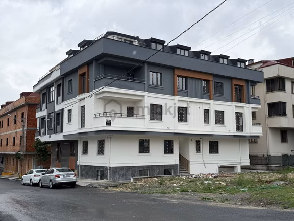 Arnavutköy Bollucada Sıfır Lüx 2+1 Arakat 1