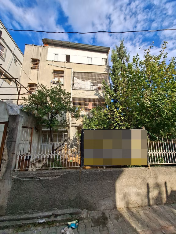 3+1 Yeşilevler De Bahçeli Müstakil Ğ. Enerjili 3 Kat 1 Katı Kiralık 90000tl.. 1