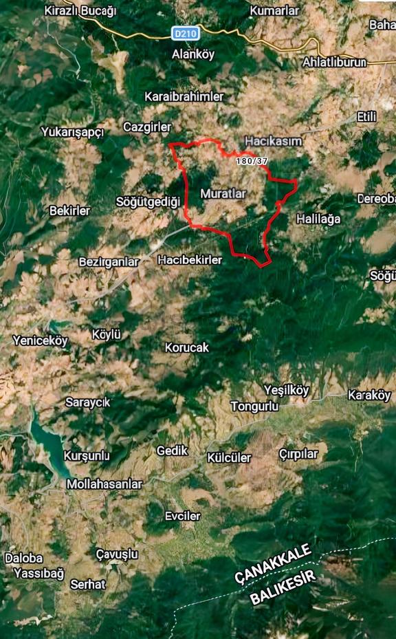 Bayramiç Muratlar Köyü'nde Yola Yakın 13.500 M2 Satılık Tarla 2