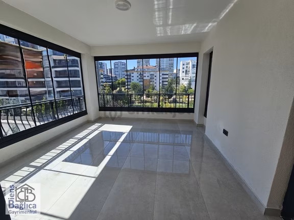 Doğa Kolej Karşısı 4+1 Kapalı Otopark Kredi İmkanlı Ultra Lüx 2