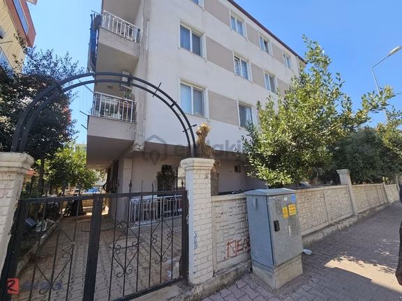 Merkezi Lokasyonda Çevre Yoluna Yakın Yüksek Giriş Daire 1