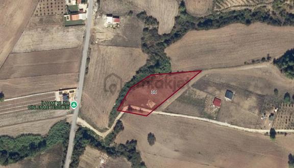 Karaisalı Topaktaş'ta 1 Dönüm Hisseli Arazi 1