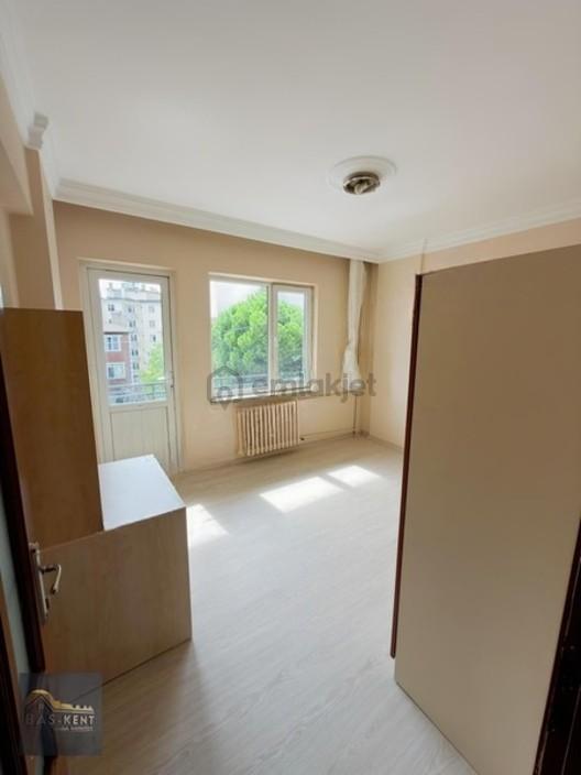 1.murat Mahalesi Kafeller Caddesinde Kiralık 2+1 Kısmı Eşyalı 2