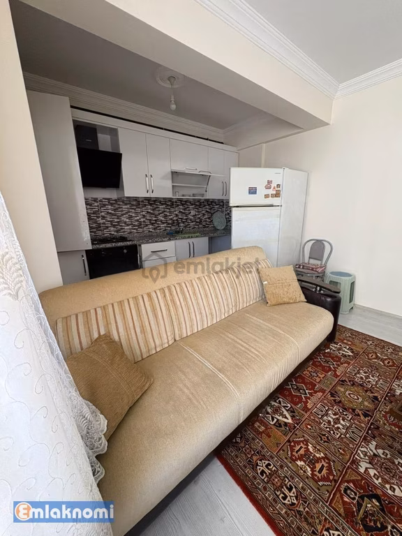 Cumhuriyet'te Eşyalı 1+1 Zemin Kat Kiralık Daire - 1133 2