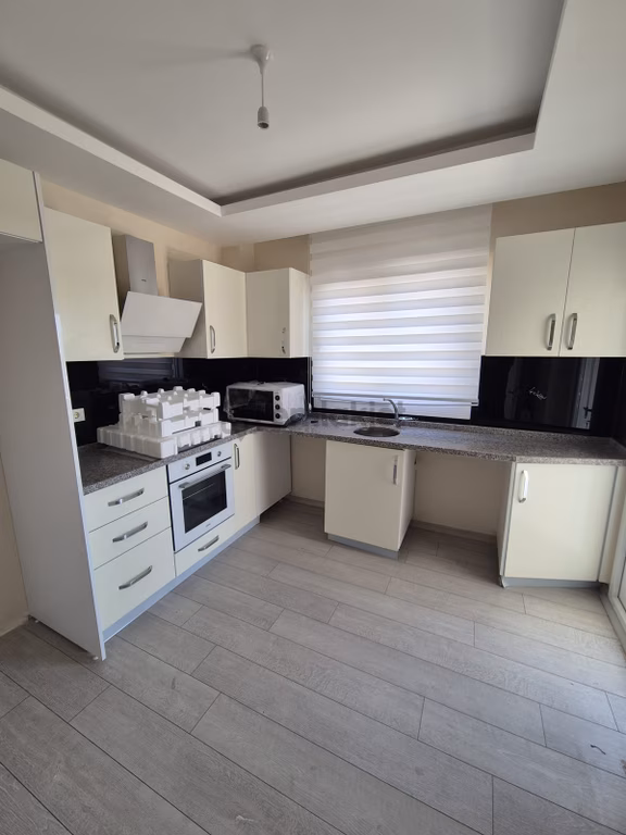 Yeşiltepe'de 2+1 Kapalı Mutfak Doğalgazlı Az Katlı Kiralık Daire 2