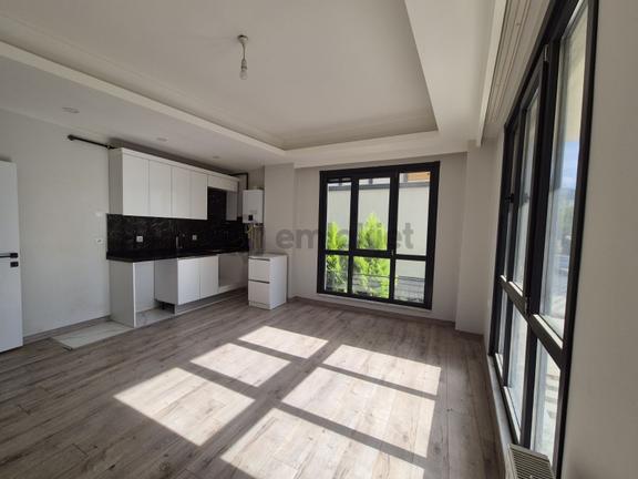 Çekmeköy Ekşioğlu Mahallesi'nde Kiralik 2+1 Daire 2