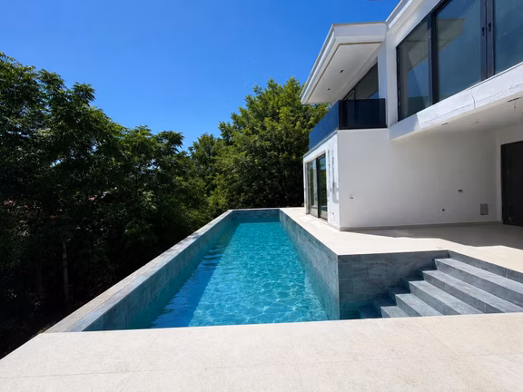 Kalkan Kalamar Da Deniz Manzaralı Çift Havuzlu Ultra Lüks Villa 1