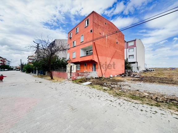 Ergene Cumhuriyet Mh De Satılık Müstakil Bina 1