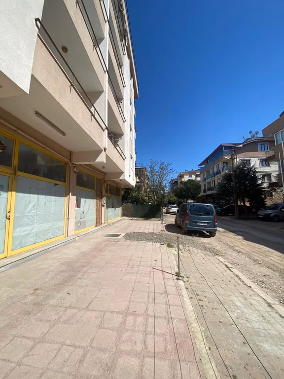 Körfez Mimarsinan Da 3+1 Arakat Asansörlü Bahçeli Arakat 140 M2 2