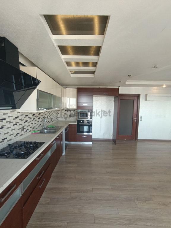 Konforlu Yaşam Alanlı Begoviç Blv. Ve Real Avm Yakını Lux Site İçerisinde 4+1 1