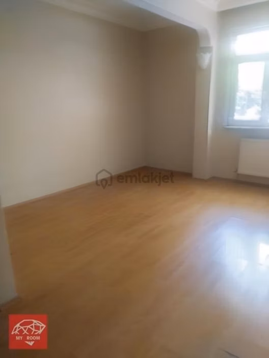 Ümraniye Altınşehir Mahallesinde 2+1 Kiralık Daire 1