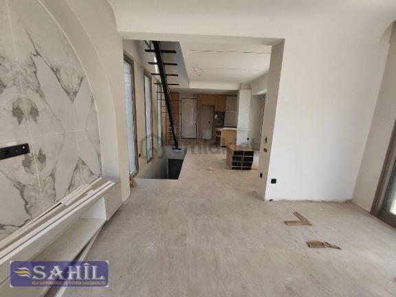 Kuşadası Soğucak Satılık Manzaralı Özel Havuzlu 4+1 Müstakil Villa 2
