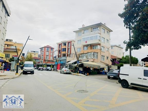 Yeni Mithatpaşa Caddesinde 60 M2 Arsa Paylı Dükkan 2