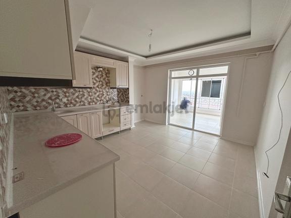Kartaltepe Mahallesi Site İçinde Manzaralı Önü Açık 3+1 Satılık 1