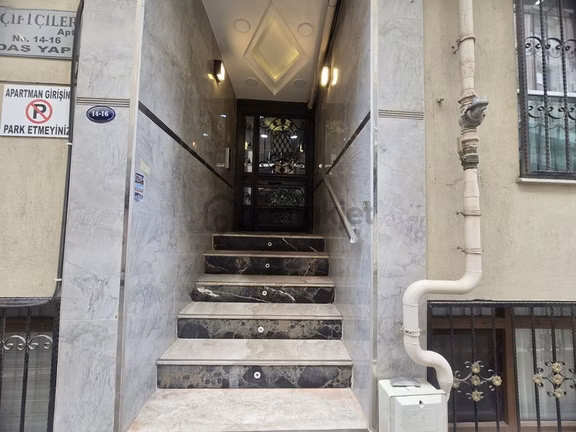 Buca Şirinyer De Kiralık 2+1 Yeni Daire 2