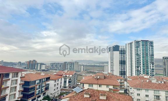 Atapark'ta Manzaralı Full Yapılı Cadde Yakını Teras Balkonlu 4+1 1