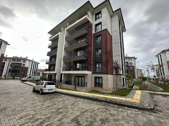 Tuzla Orhanlı Toki 2. Etap'ta Sosyal Donatılı Kiralık 2+1 2