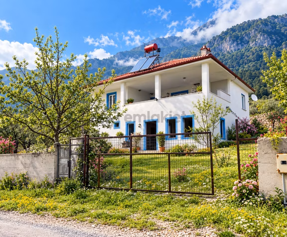 Fethiye'nin En Güzel Yaylası Koru'da 2 Katlı Müstakil Ev 1