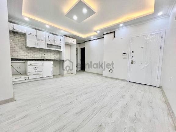 Yeni Binada Satılık 1+1 55m2 Yatırımlık Bahçekatı Daire Esra Eml 1