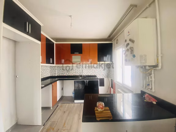 Mimarsinan Mah.sağlık Ocağı Karşısında Kiralık 2,5+1 Daire(120m2 1