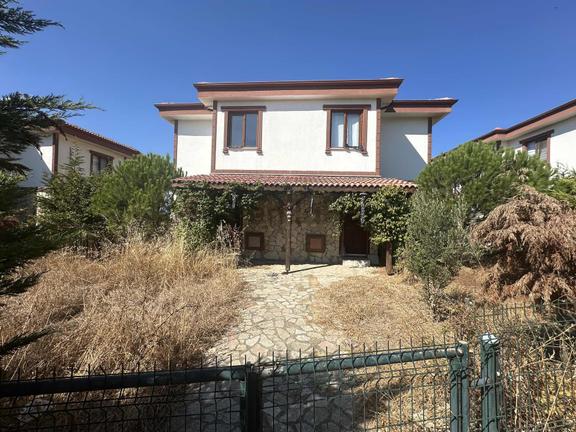 İmroz Emlak'tan Satılık Müstakil İkiz Villa 1