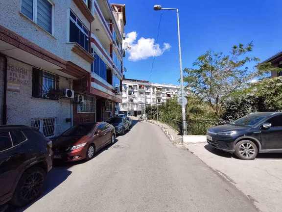 Eyüp Sultan’da Dubleks 3+2 | 200 M² Net Kullanim Terasli Krediye Uygun 2