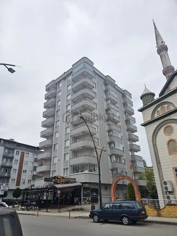 Re/max Nadirden Teyyaredüzünde 140 M² Satılık 3+1 1